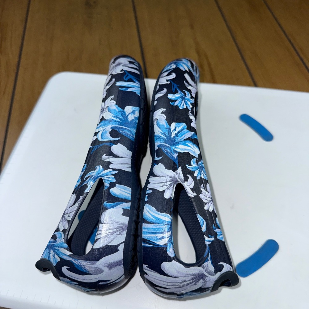 Crocs Kadee Floral Flats Navy Blue White Lily Print Slip On Shoes Womens 7 - Picture 7 of 15